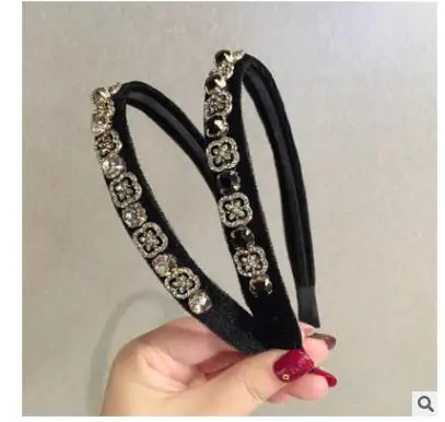 women Simple hairbands suede retro four-petal flower water drill bit hoop Czech rhinestone temperament gold velvet headbands