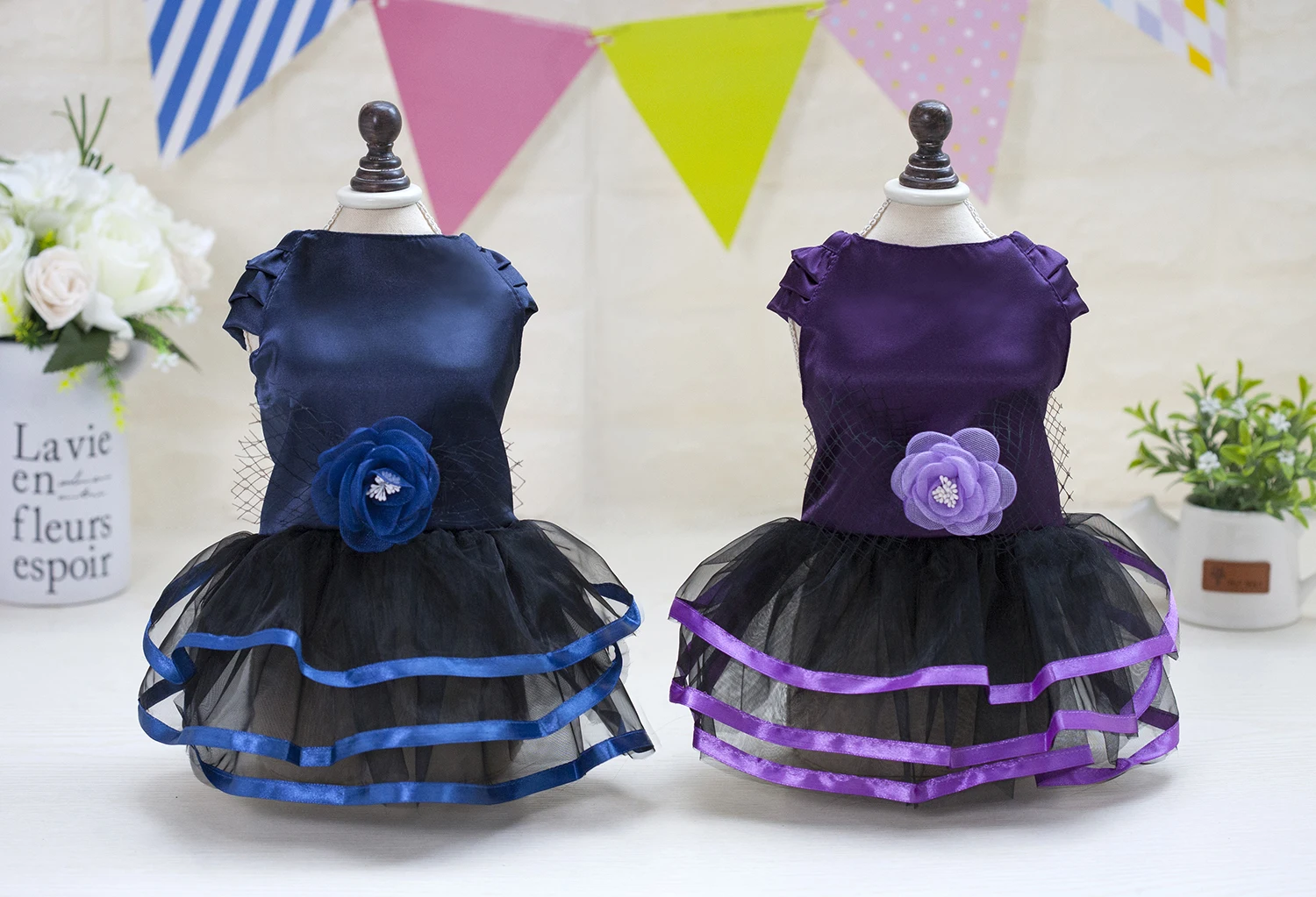 New Cute Classic Pet Dogs Dress Beautiful Fashion In Eu Design New