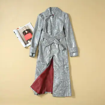 

Autumn 2019 new European and American women's wear Long sleeve lapel Plaid printed The glossy fashion Trench coat