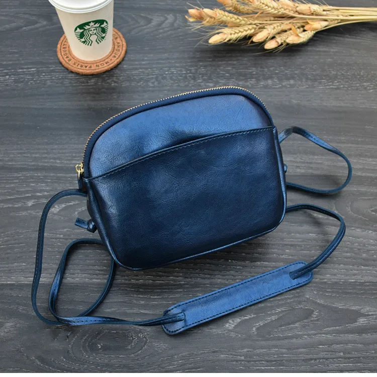 Women's New Wild Messenger Bag New Fashion PU Ladies Solid Color Retro Shell Bag