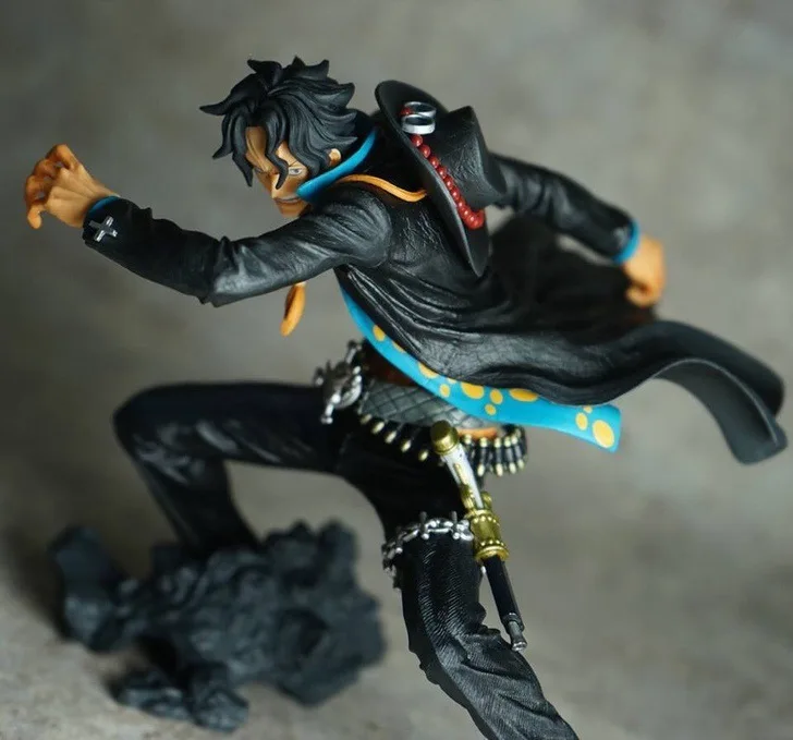 

Anime One Piece Ace Black Cloth Prize Figure Garage Kit Model