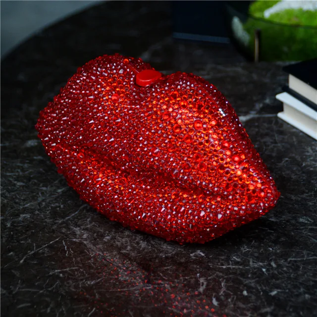 Red Lip Crystal Evening Bag 2