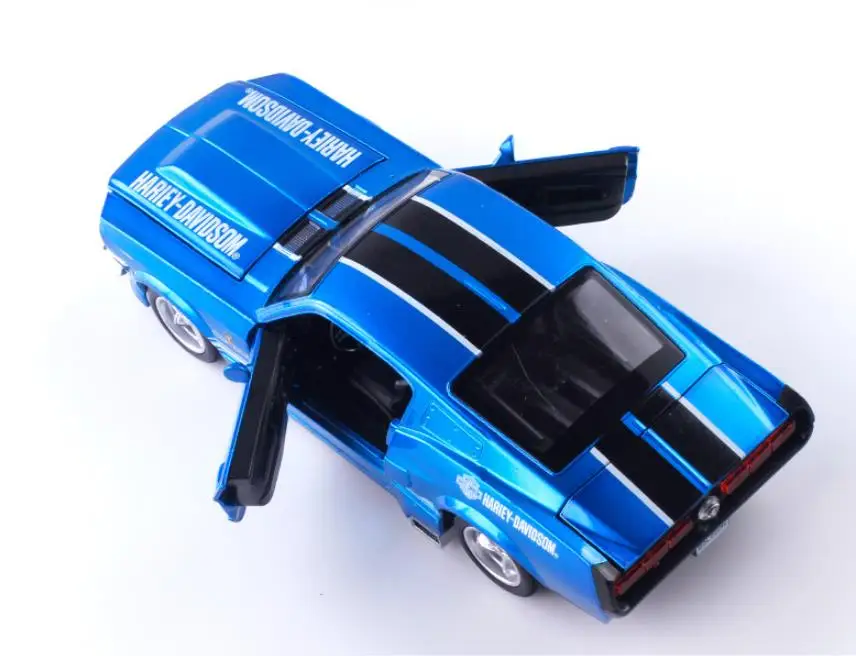 1:32 Ford Mustang модель автомобиля из сплава, детские развивающие игрушки, симулятор звука и светильник, 4 двери - Цвет: 4