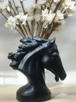 

Horse Sculpture Candle-Black