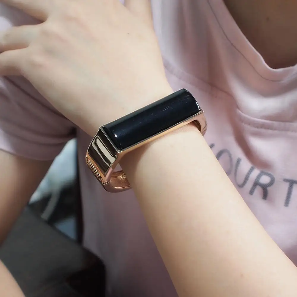 

MANILAI Black Acrylic Geometric Bracelets For Women Jewelry Fashion Gold Color Temperament Cuff Bangles Bracelets