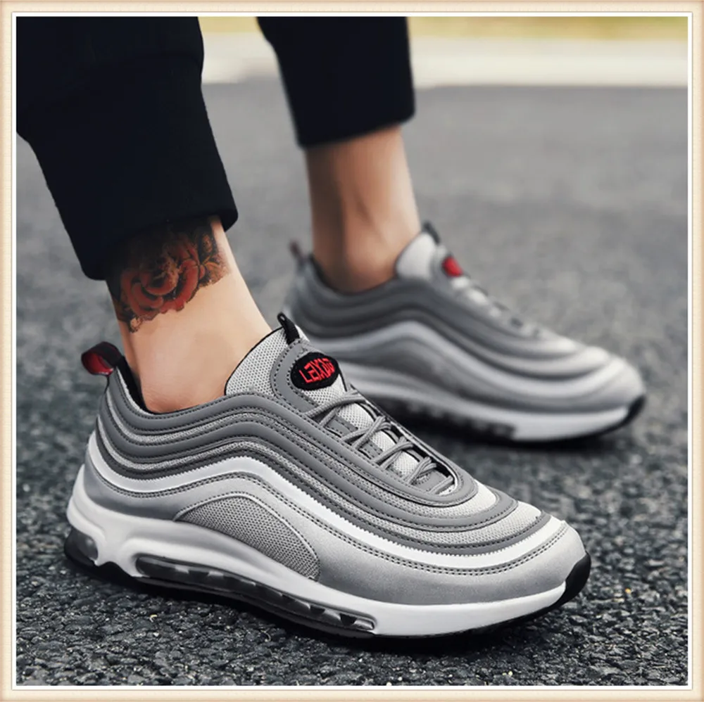 SNEAKER xq1