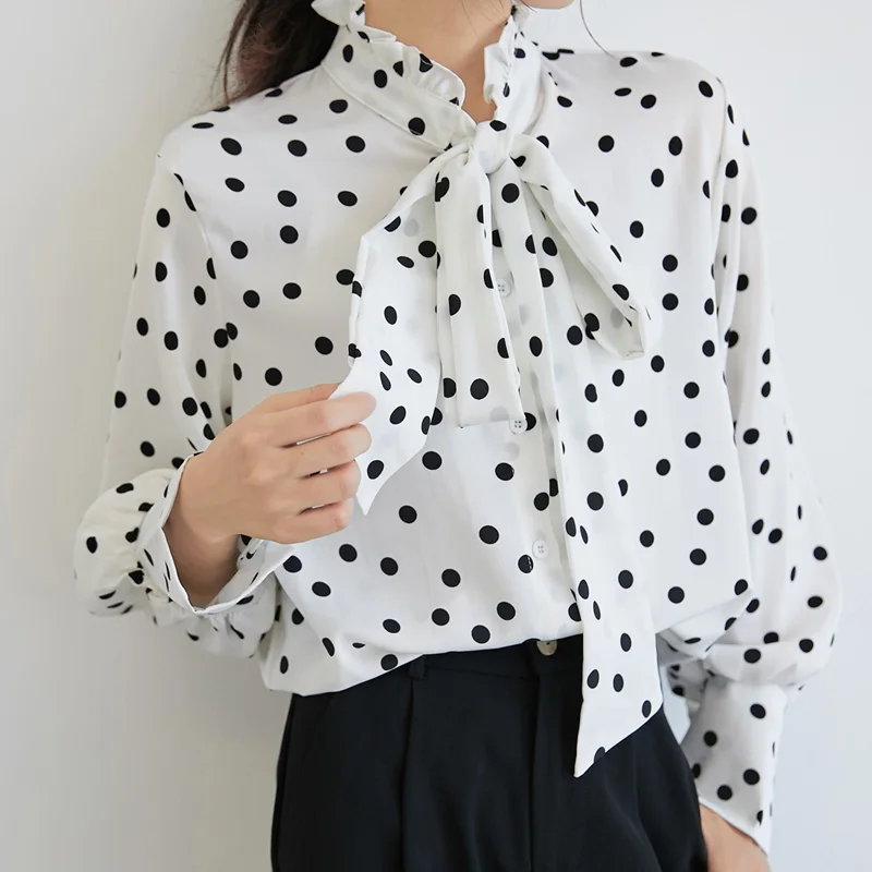 

COIGARSAM Casual Polka Dot Shirt Womens tops Spring Full Sleeve Chiffon Lantern Sleeve Stand Neck Women shirts White Black 9558