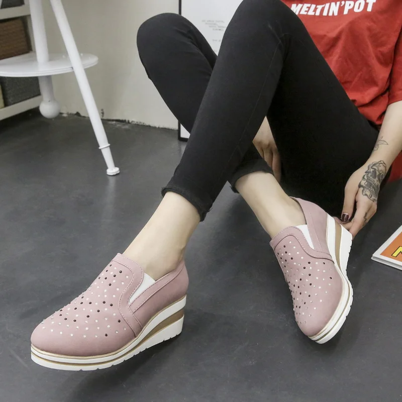 New Sneakers Women Slip-on Bling Crystal Female Shoes Solid Color Casual Loafers Women Platform Comfortable Flats Ladies Shoes