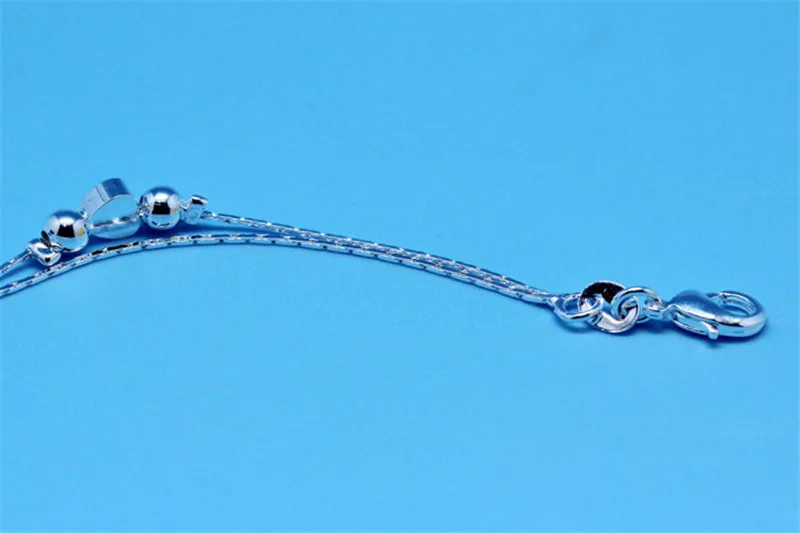 2492548565_694448036