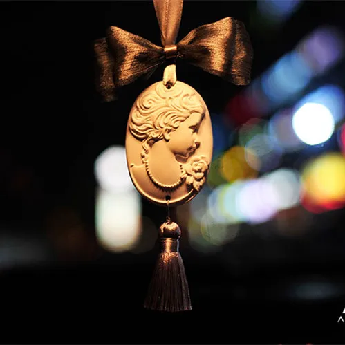 Woman Aroma Wax Pendant Oval Silicone Mold Elegant Lady Portrait Gypsum Plaster Crafts Mould For Car Pendant silicone mold