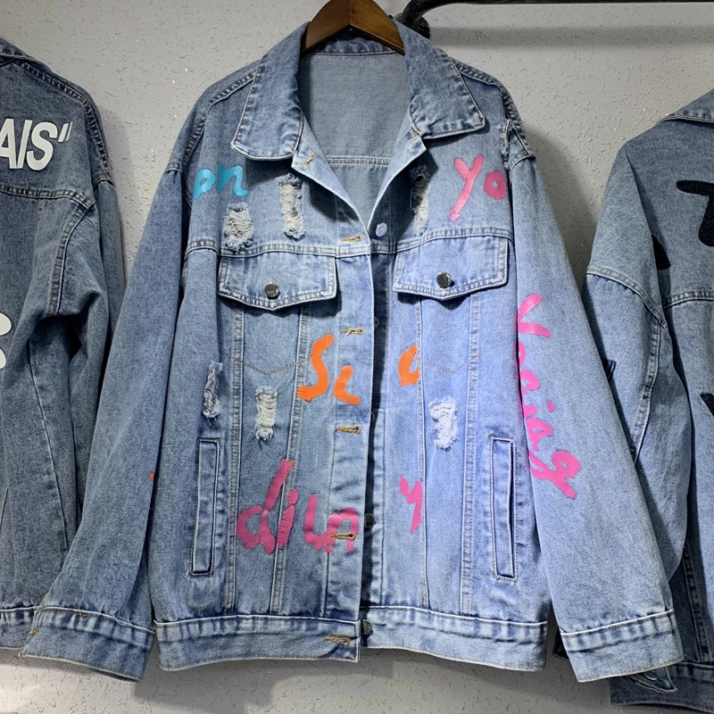 

Hip-hop style Letter print Hand frayed Hole Jeans jacket For Women Spring Autumn 2020 New Loose Streetwear Casual Denim jacket