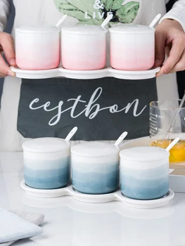 

Gradient color ceramic seasoning jar three-piece Household spice jar kitchen seasoning box four-piece salt and pepper pot set