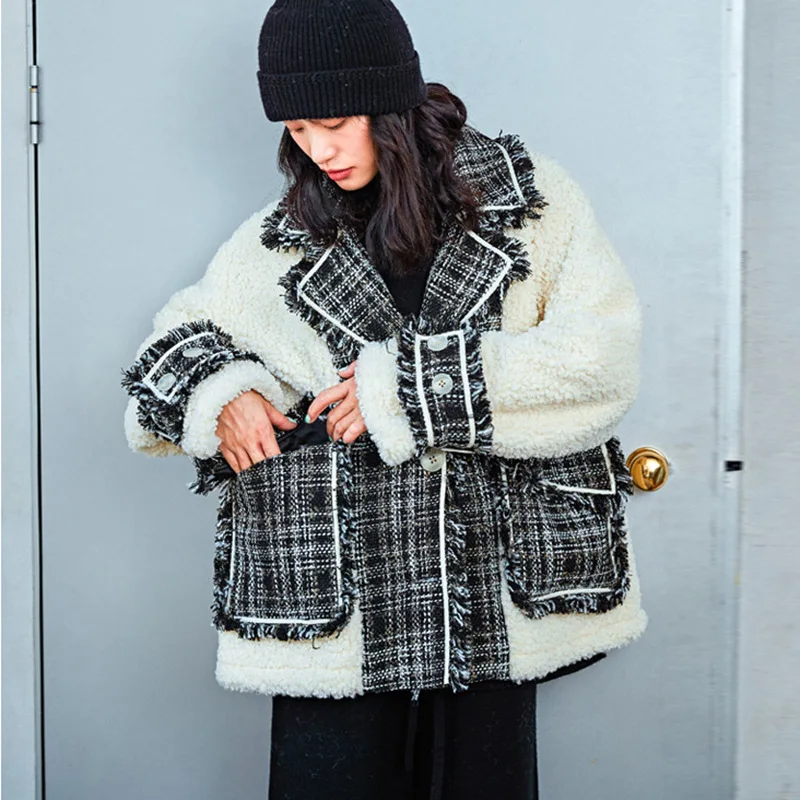 

LANMREM 2020 plaided woolen coat new winter contrast colors pocket tassels thickness open stitch loose jacket 19B-a49