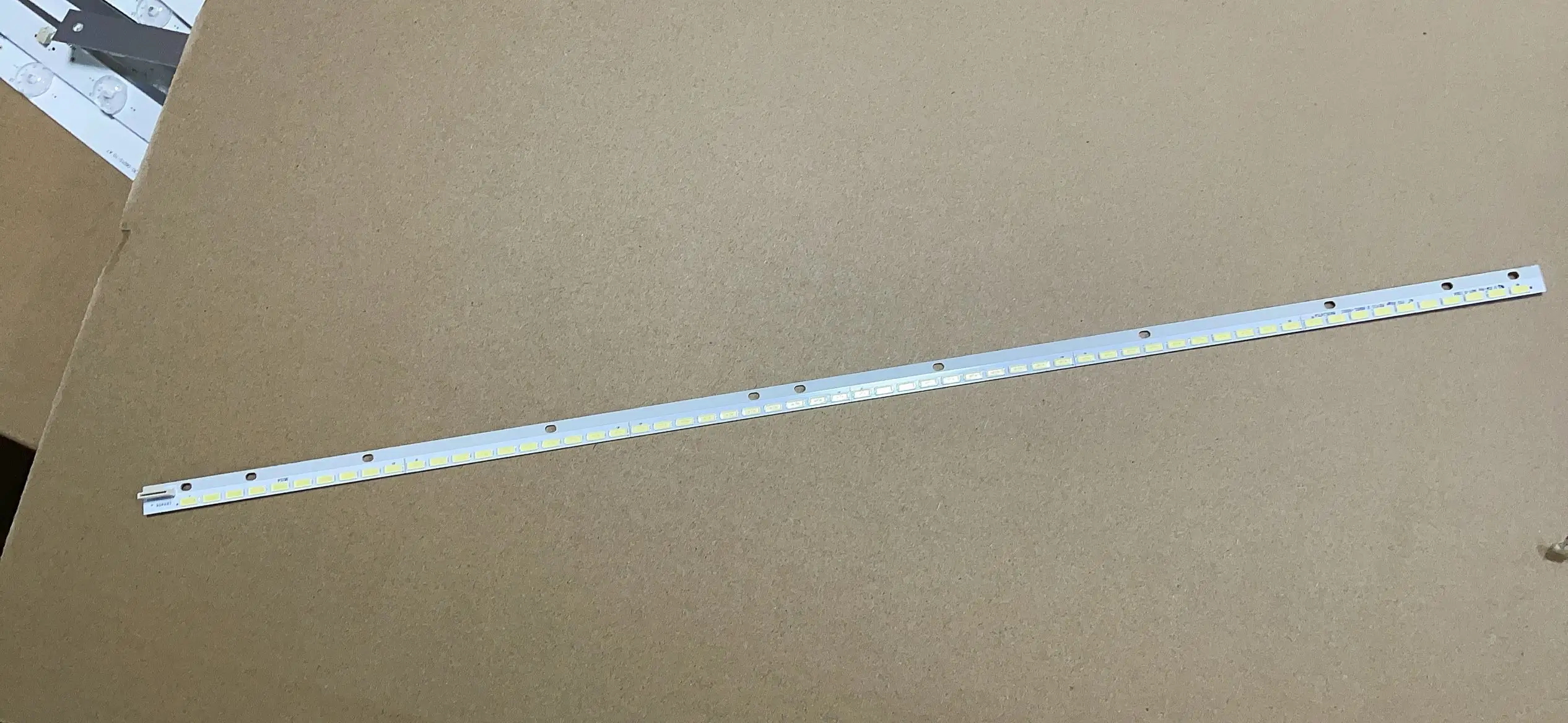 5PCS/lot New 60LED 535MM 42 V13 EDGE 6920L-0001C LED Backlight Strip for 42la644v 6916L1166A 6922L-0103A | Лампы и освещение