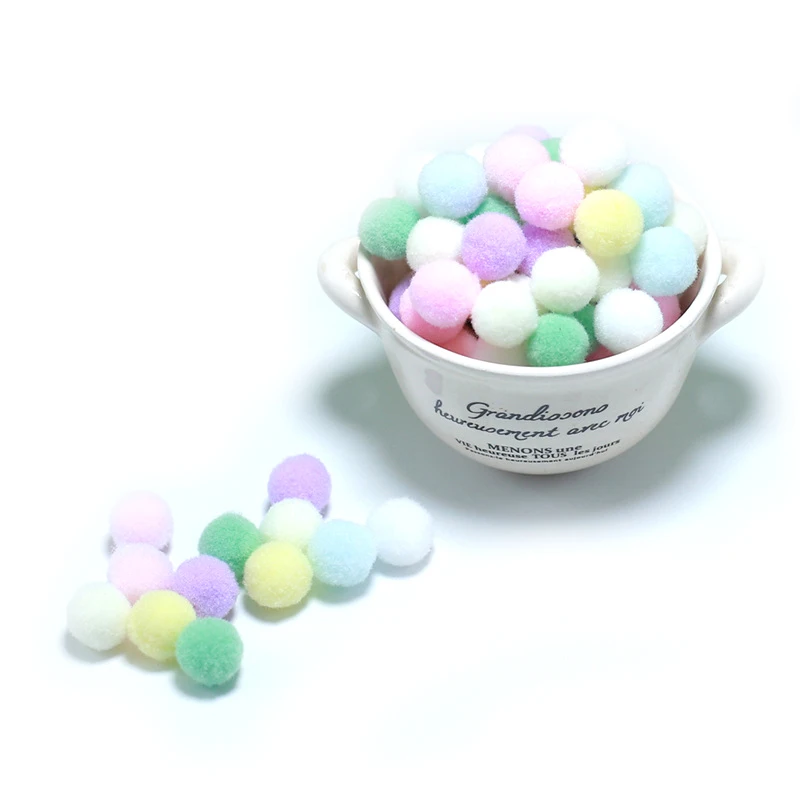 1.5cm 50 Pieces 8g 5/8/10/15/20/25/30 мм мягкий пушистый шарик-помпон DIY Pom Poms войлочный мяч ручной работы для детей игрушки Свадебные украшения материалы для рукоделия Шитье - Цвет: 1.5cm 50 Pieces 8g