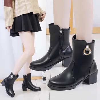 

2019 Winter side zipper boots women's shoes thick velvet high in the middle of the tube after the boots Martin boots tide