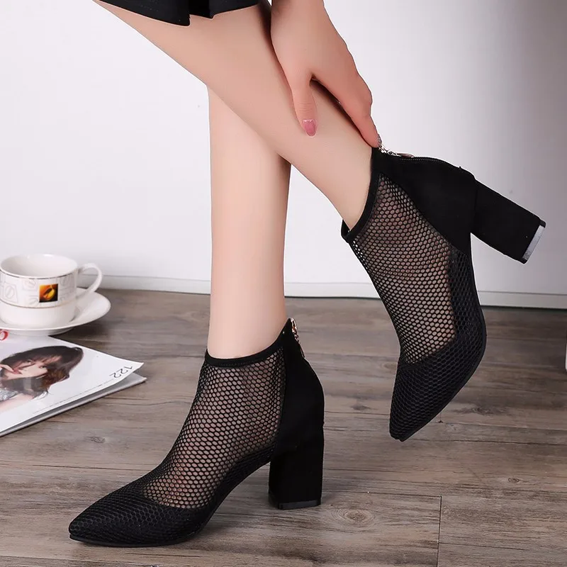 

Solid Fashion Novelty Women Autumn Ankle Boots Air Mesh Hoof Heels Vintage Short Boots Med Pointed Toe Winter Shoes Plus Size