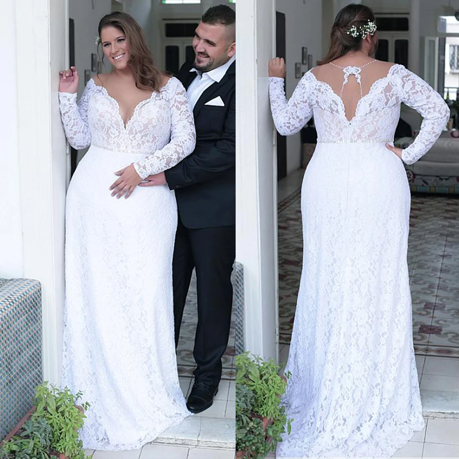 

Fashionable Lace Jewel Neckline Sheath/Column Plus Size Wedding Dresses With Beadings Open Back White Lace Bridal Gowns