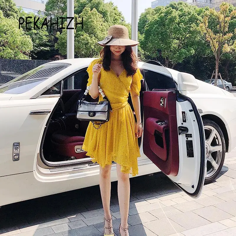 

Vintage Sexy polka dot Pleated yellow dress women chiffon beach party dresses irregular lady elegant vestidos Summer dress 2019