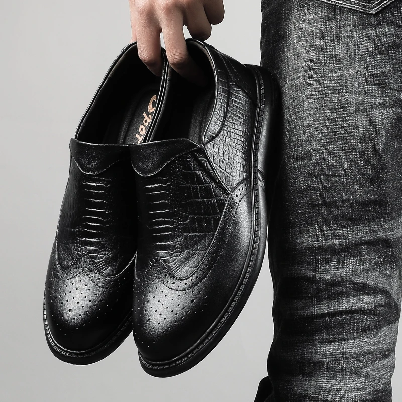 Luxury Men Genuine Leather Shoes Flats Mens British Brogue Dress Shoes Formal Business Oxfords for Men Wedding Party