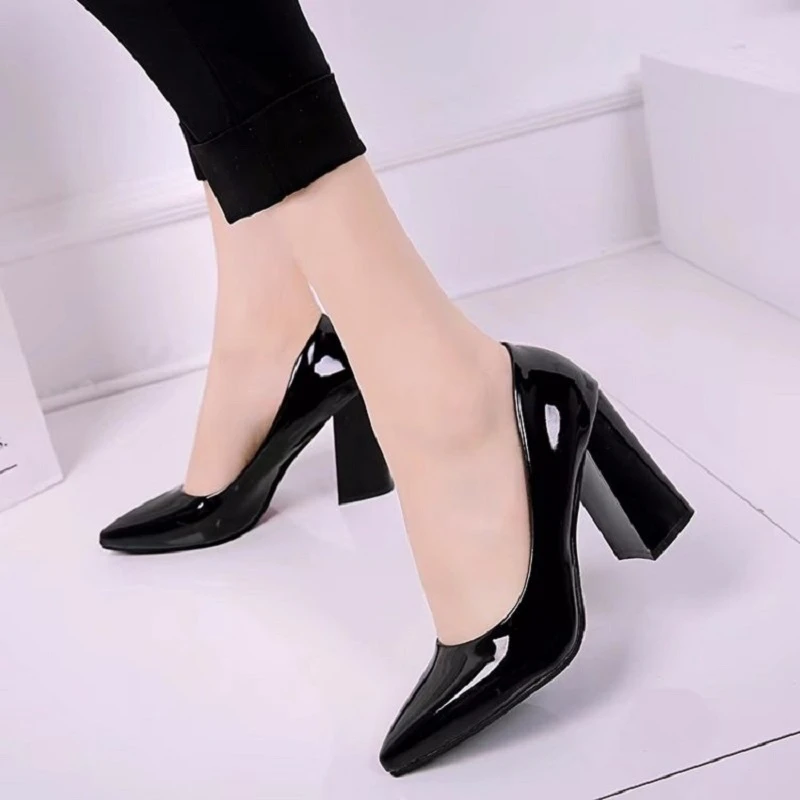 Zapatos de tacón cuadrado de charol para mujer, calzado con punta puntiaguda, trabajo cómodo, combina con todo, promoción, Primavera|Zapatos de tacón de mujer| AliExpress