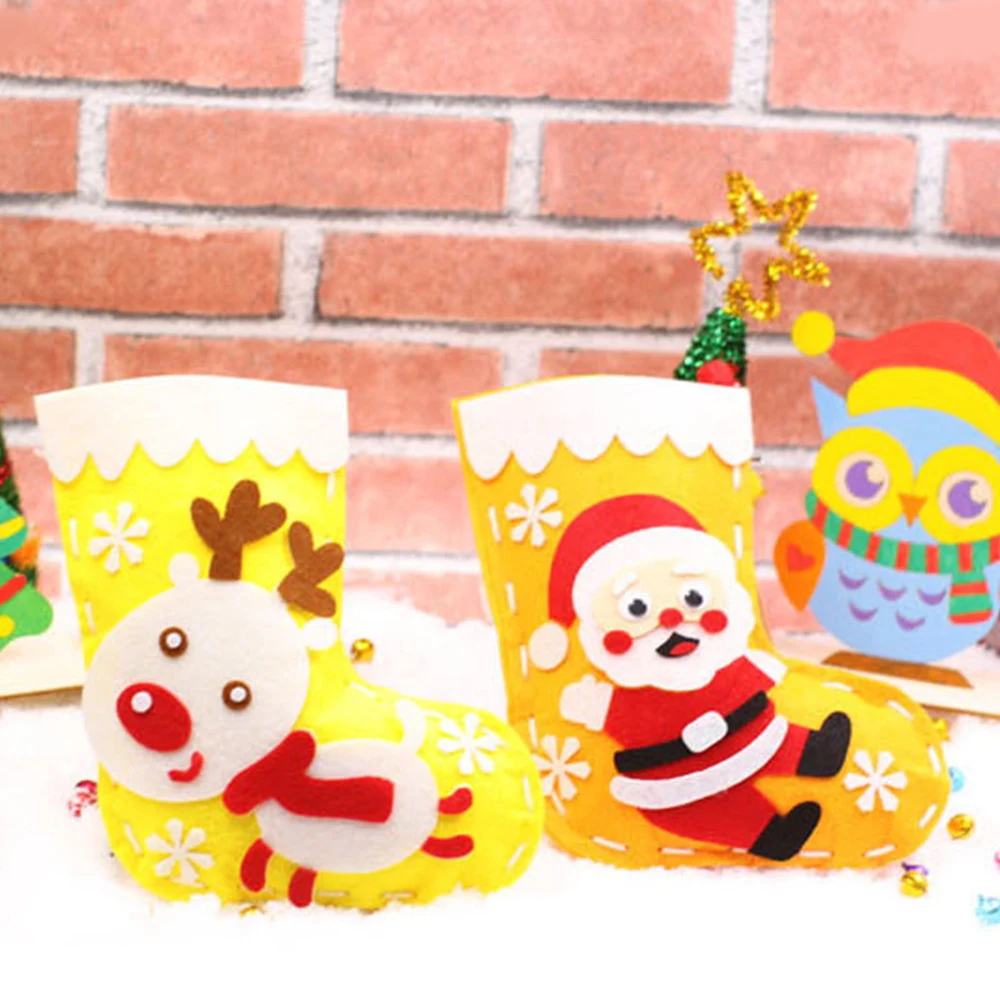 10pcs Kids Handmade Christmas Stocking Kit DIY Cartoon Sock Gift Holder Bag Kids Toy Non-Woven Gift Candy Bag Xmas New Year Gift