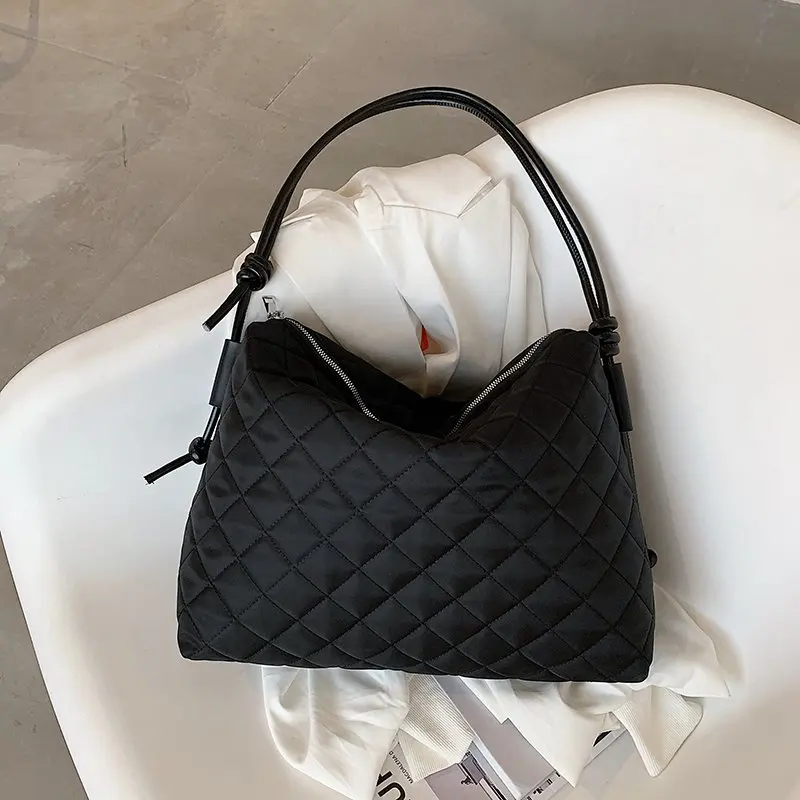 

2020 trend ladies luxury brand bags extra large oxford women's shoulder bag diamond plaid fashion handbag black shopping bag