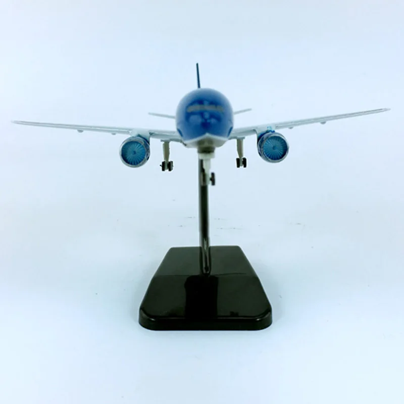 18 см 1/400 Boeing B777-300 модель Вьетнам авиалиний статический самолет с основанием пластиковый сплав самолет Коллекционная Детская Коллекция игрушки
