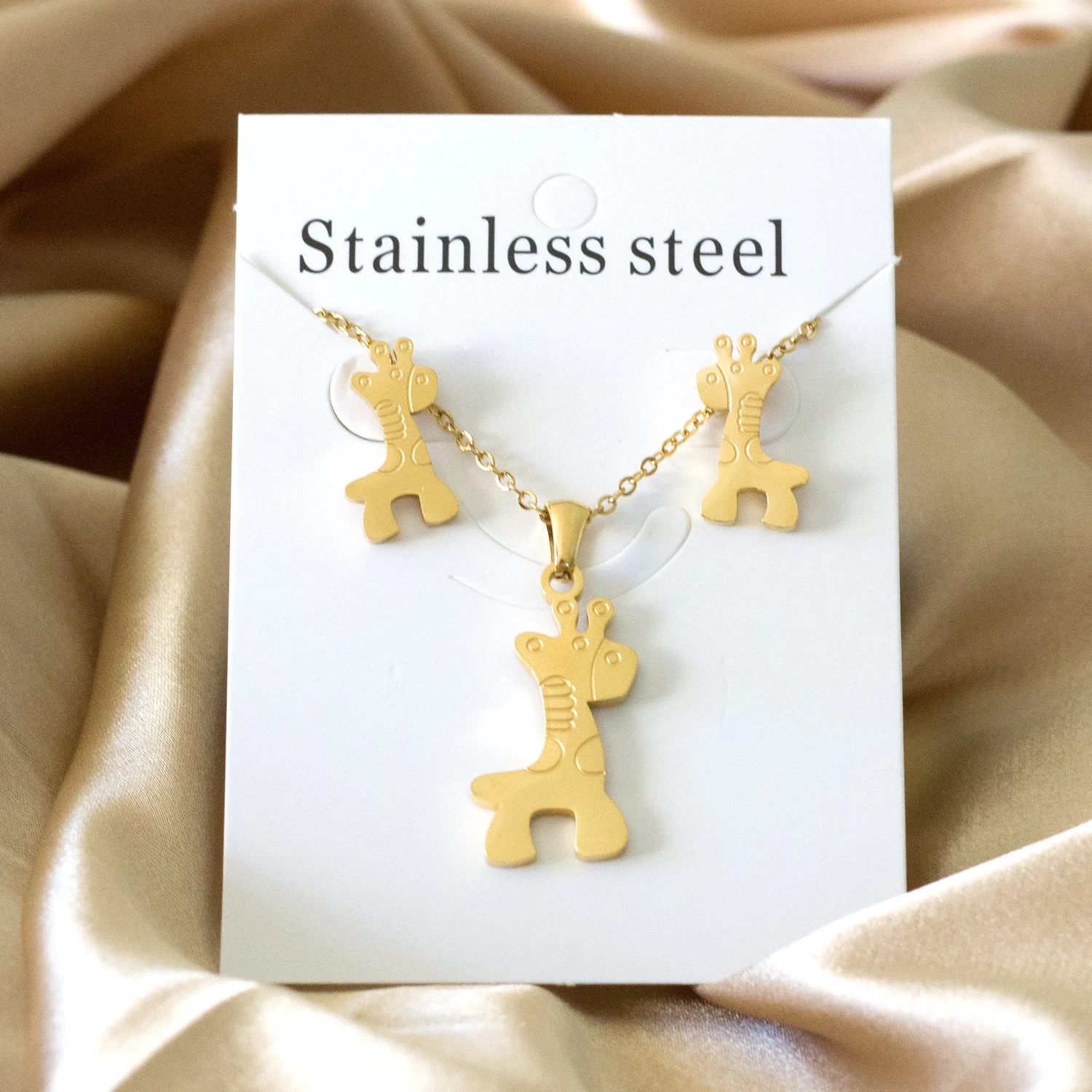 Collana Lunga Donna Con Pendente Giraffa Geometrica | Acciaio Inossidabile Argento, Ipoallergenico