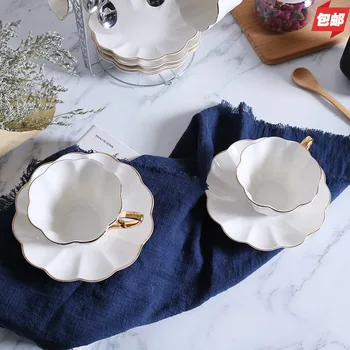 

Bone China Coffee Cup Set With Saucer Spoon New English Simple Ceramic Taza Creativa Flower White Coffee Mugs Creative FF70C54