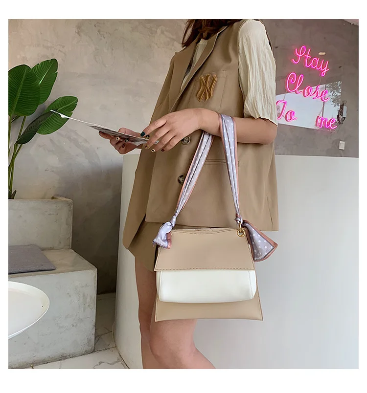 

Camelia Shoulder Bag synthetic leather Celebrity Bag