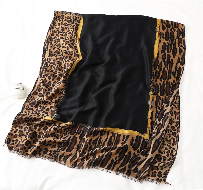 Women Winter Scarf Luxury Leopard Print Hijab Scarves Lady Shawls Wraps Cotton Pashmina Foulard Bandana Design