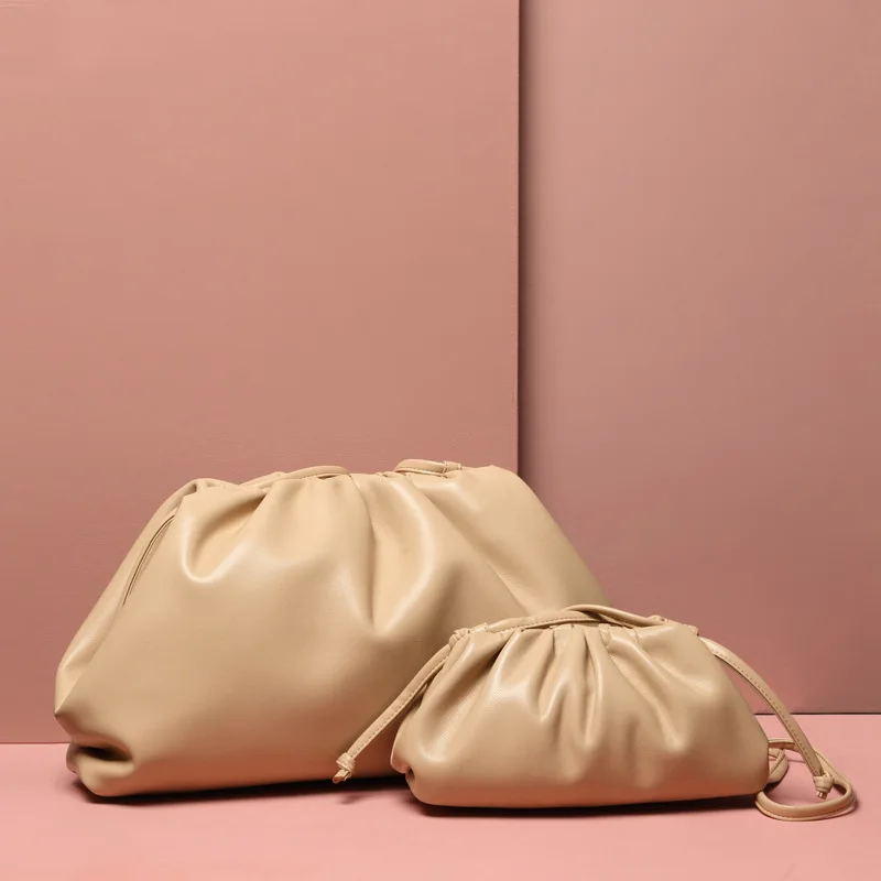 

2019 New Wrinkled One Shoulder Slant Cross Dumpling Cloud Bag Handle