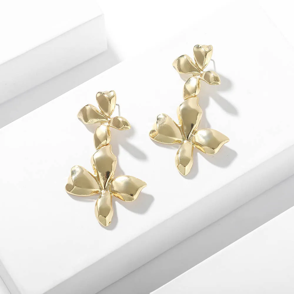 

Vintage Big Flower Earrings Oversize Irregular Gold Alloy Earrings Fun Exaggerated Earring Metal Elegant Earings Fashion Jewelry