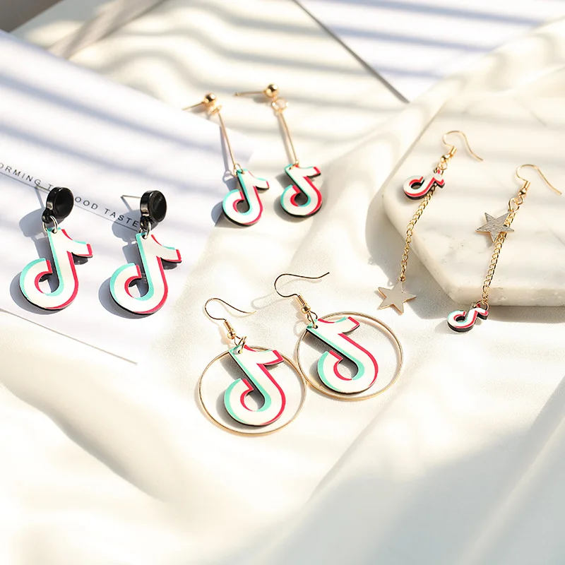 9077360677_761001000