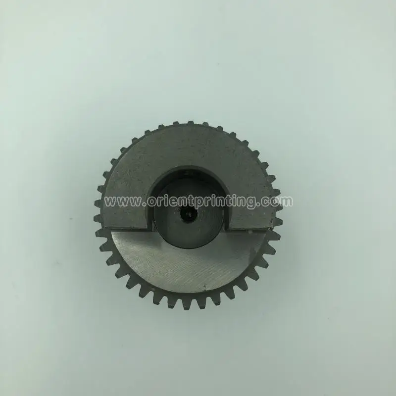 71.030.213  (4)