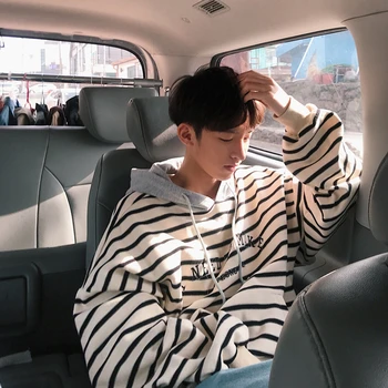 

2019 Autumn New Loose Back Patch Embroidered Stripes Harajuku Handsome Student Couple Casual Hooded Pullover