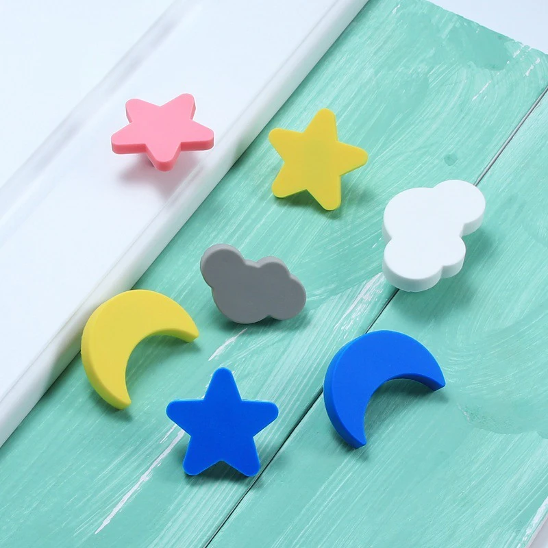 Children Room Knobs and Handles (4)