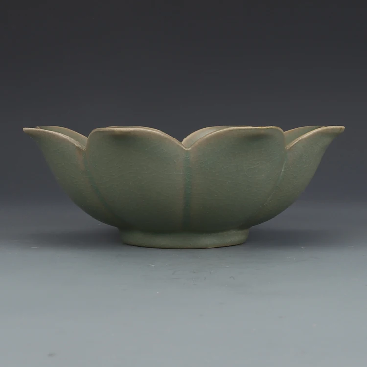 SONG RU kiln China old antique Porcelain cyan LOTUS Nail Bowl 