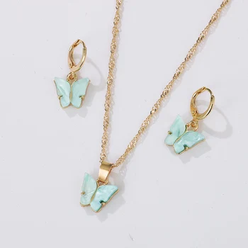 

2020 New Bohemian Candy Color Butterfly Pendant Necklaces For Women Trendy Beads Chian Clavicle Chian Fashion Jewelry