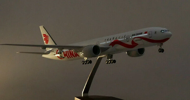 Детские игрушки 1/157 Boeing B777 AIR China модель самолета 47 см Смола Passanger самолет ariccraft w светодиодный светильник модель самолета ВВС