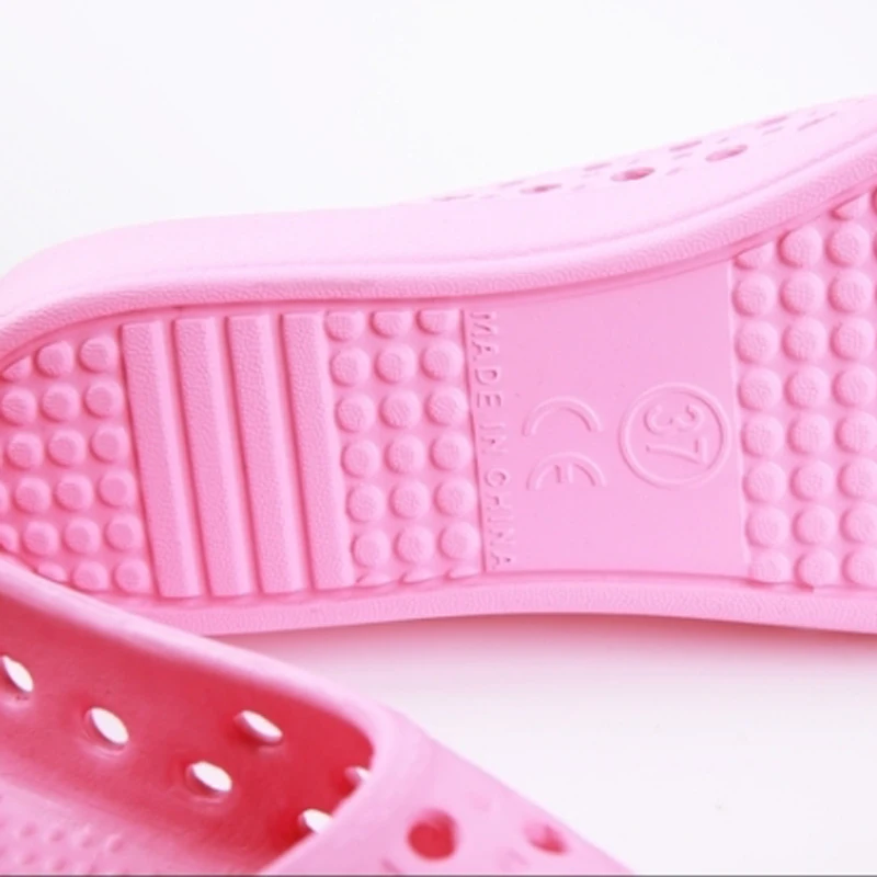 Nurse Shoes Medical Shoes Hospital Women's Shoes Safety Surgical Plugging Clean Room Doctor Light breathable Working Shoes 2019