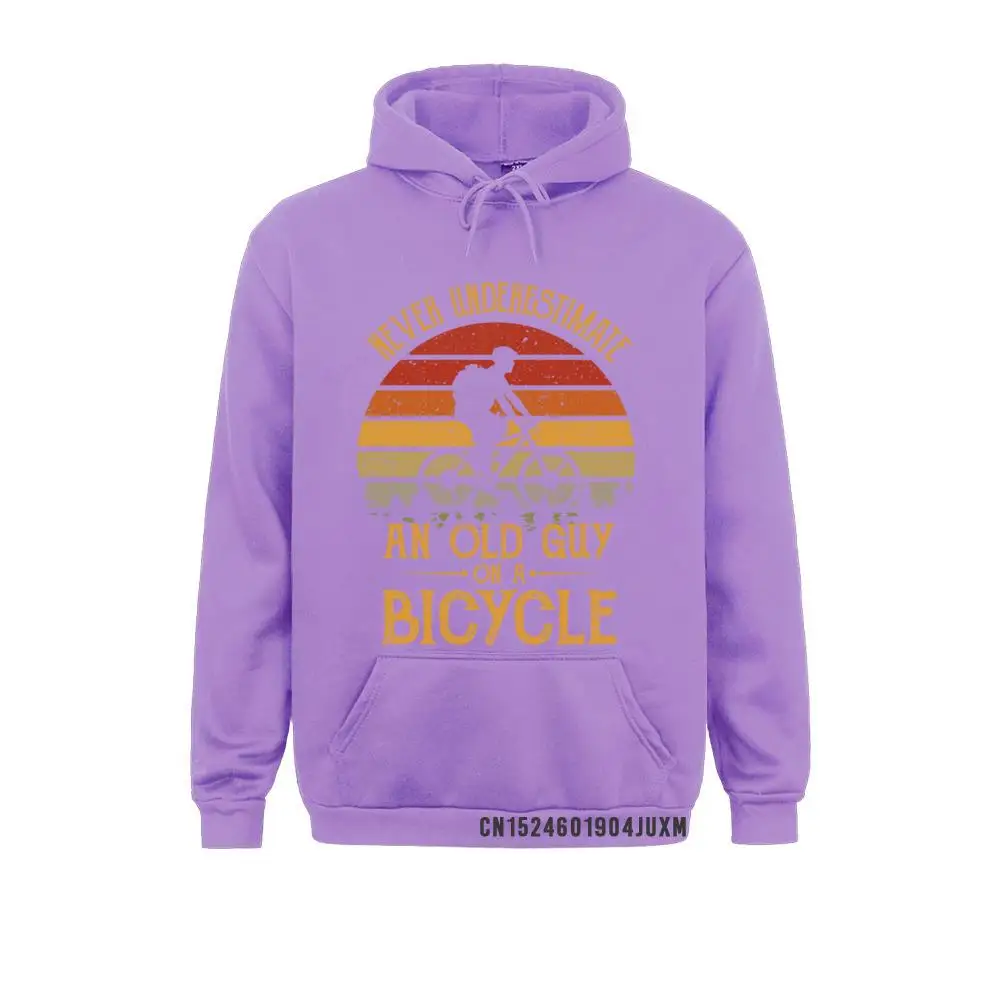 2021 New Men's Hoodies Vintage Never Underestimate An O d Guy On A Bicyc e Cyc ing ong S eeve T-Shirt__447 Sweatshirts  Long Sleeve Sportswears Geek Vintage Never Underestimate An O d Guy On A Bicyc e Cyc ing ong S eeve T-Shirt__447purple