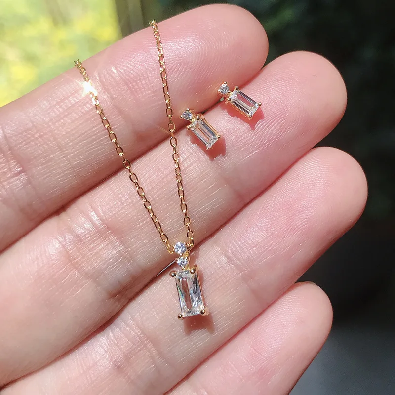 925 Sterling Silver Simple Square Crystal Stud Earrings Women Sweet Romantic Wedding 14K Gold Plating Jewelry Accessories Gifts