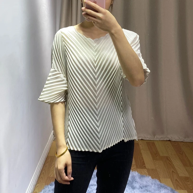 ARTKA 2019 Autumn Winter New Women Sweatshirt