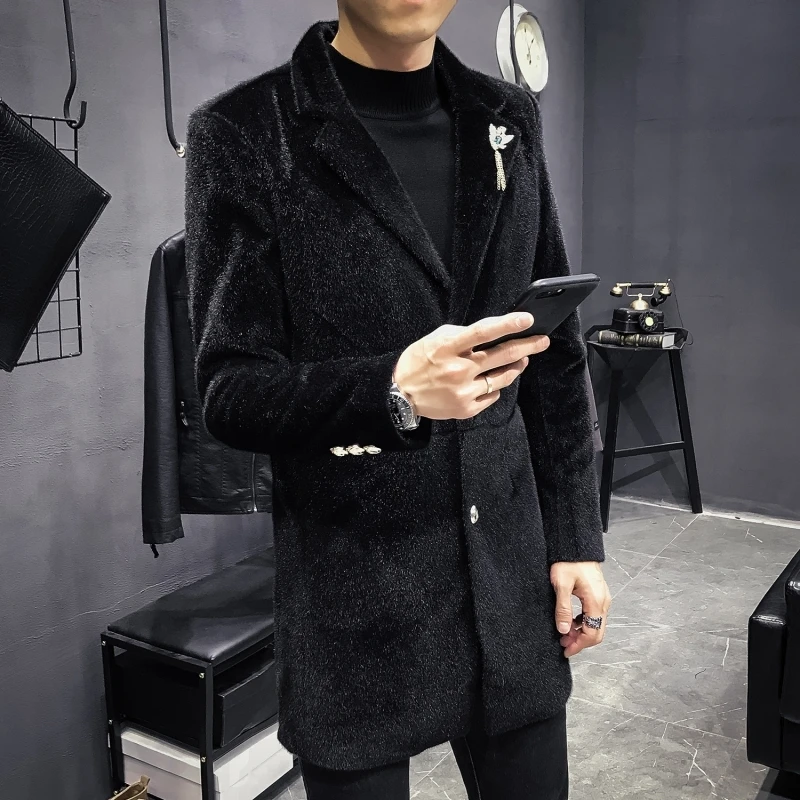 

Autumn Winter New Fashion Slim Velvet Coat Men Metal Decoration Single Breasted Warm Blazer Jacket Designer Overcoat Male M-3XL