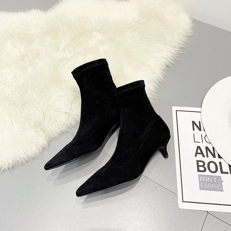 Kitten Heels booties pointed toe fashion women boots winter suede leather chelsea mid-calf martin botas stretch slip on botines - Цвет: Черный