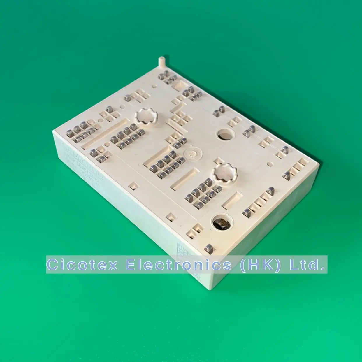 Модуль SKIIP38AC126V2 SKIIP 38AC126V2 3-фазный мостовой инвертор IGBT SKIIP38AC126VZ SKIIP38 AC126V2 SKIIP38AC 126V2 |