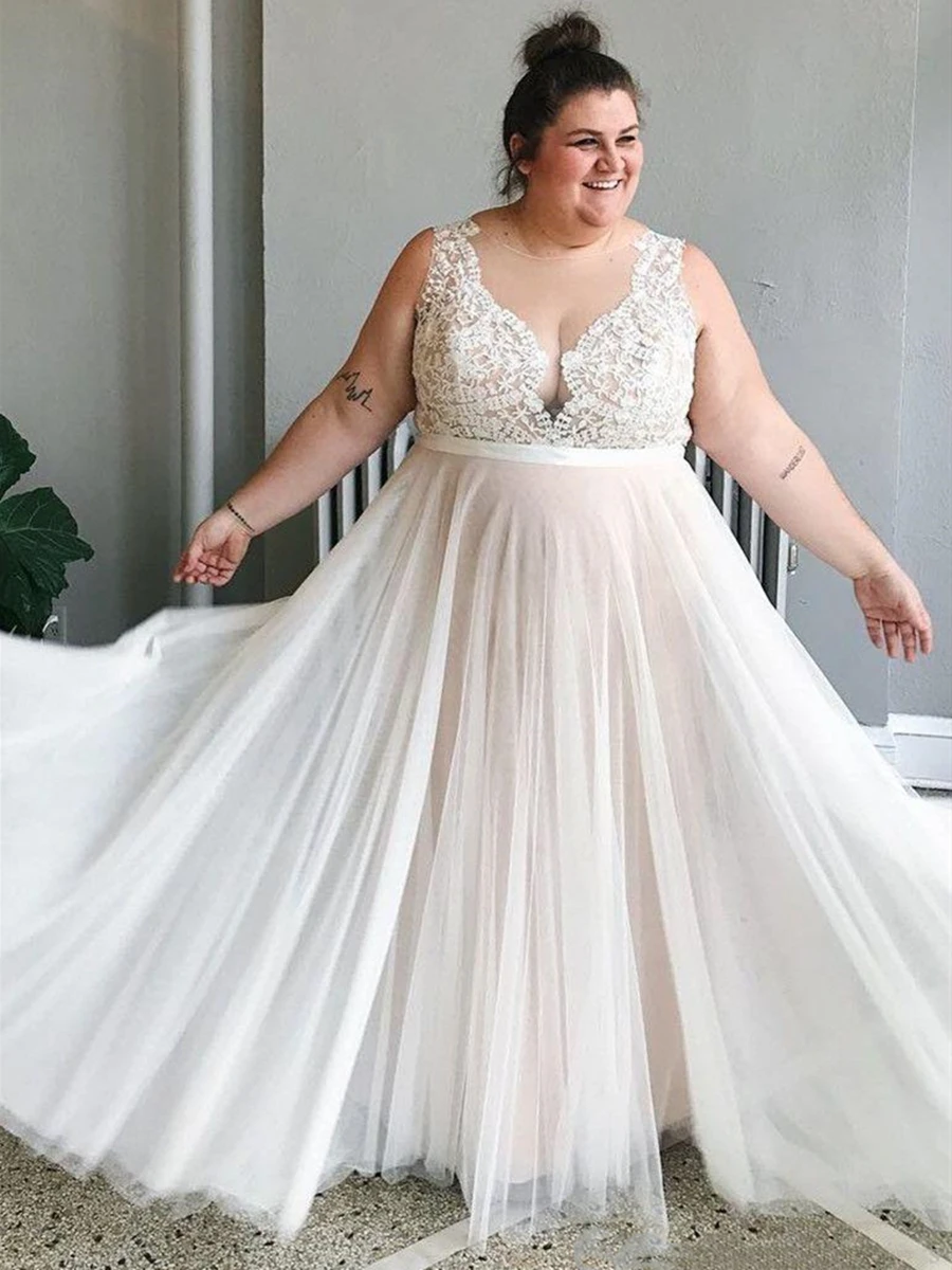 2020-plus-size-wedding-dresses-sexy-deep-v-neck-sleeveless-double-straps-illusion-bodice-wedding-gowns - 副本