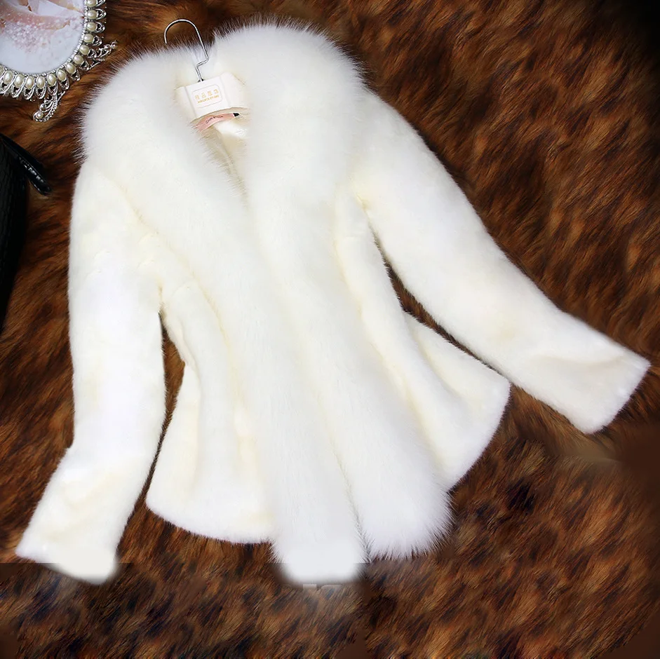 2019 women's new faux fur coat white fox collar short |
